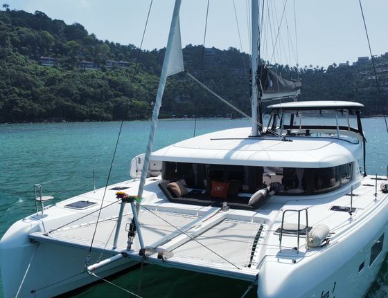 Lagoon 42 — private charter, Koh Samui