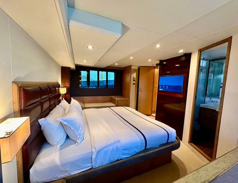 A guest cabin below