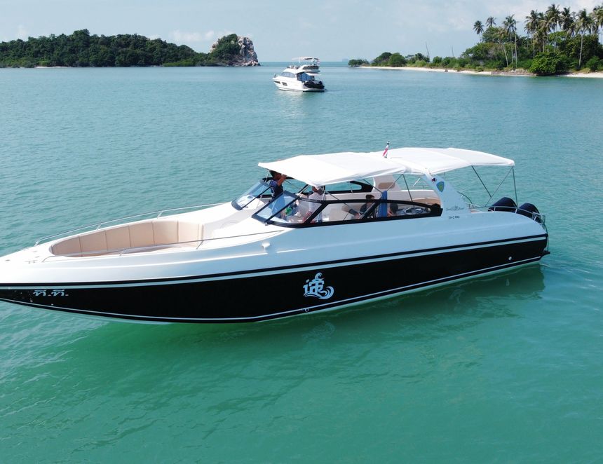 Titi luxury speedboat