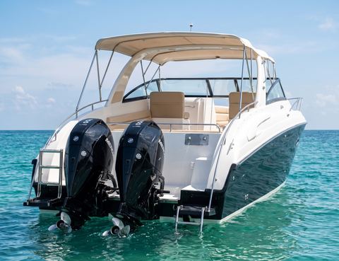 Twin outboards on the transom